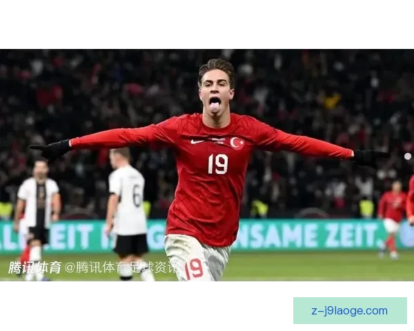 伊尔迪兹飞身冲顶绝杀对手为球队锁定胜局 逆袭之战定格精彩瞬间 伊尔迪兹飞身冲顶绝杀对手为球队锁定胜局 逆袭之战定格精彩瞬间